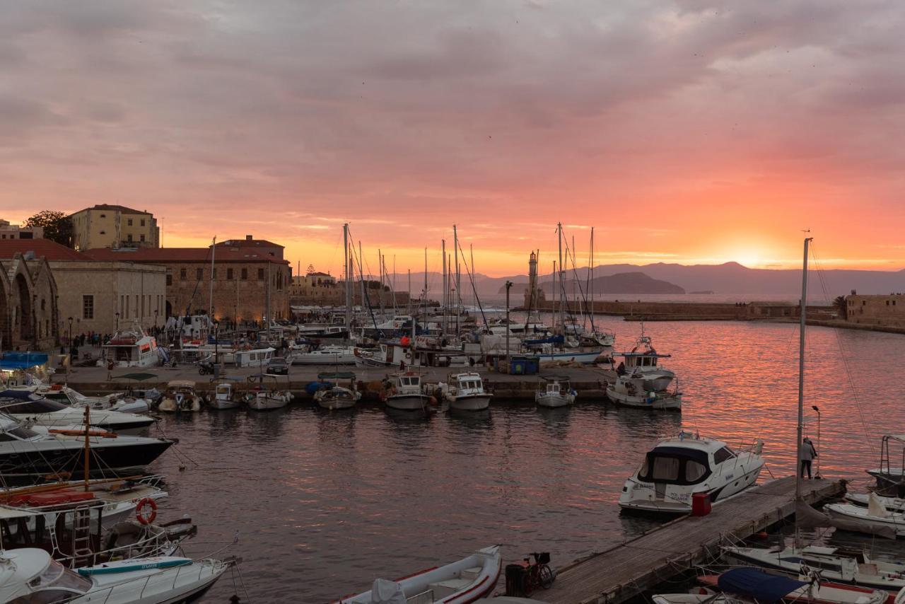 Destino Home Overlooking The Venetian Port Of Chania La Canea Esterno foto