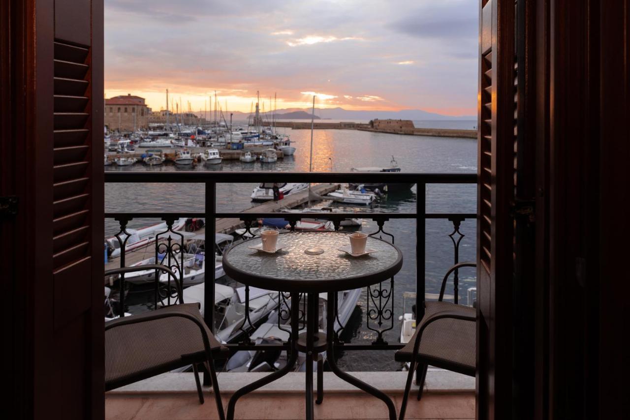 Destino Home Overlooking The Venetian Port Of Chania La Canea Esterno foto