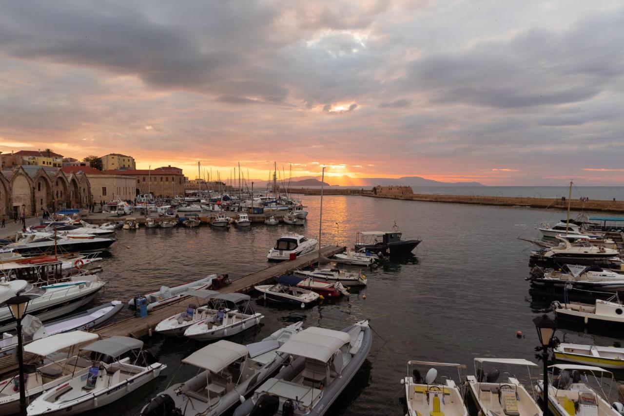 Destino Home Overlooking The Venetian Port Of Chania La Canea Esterno foto