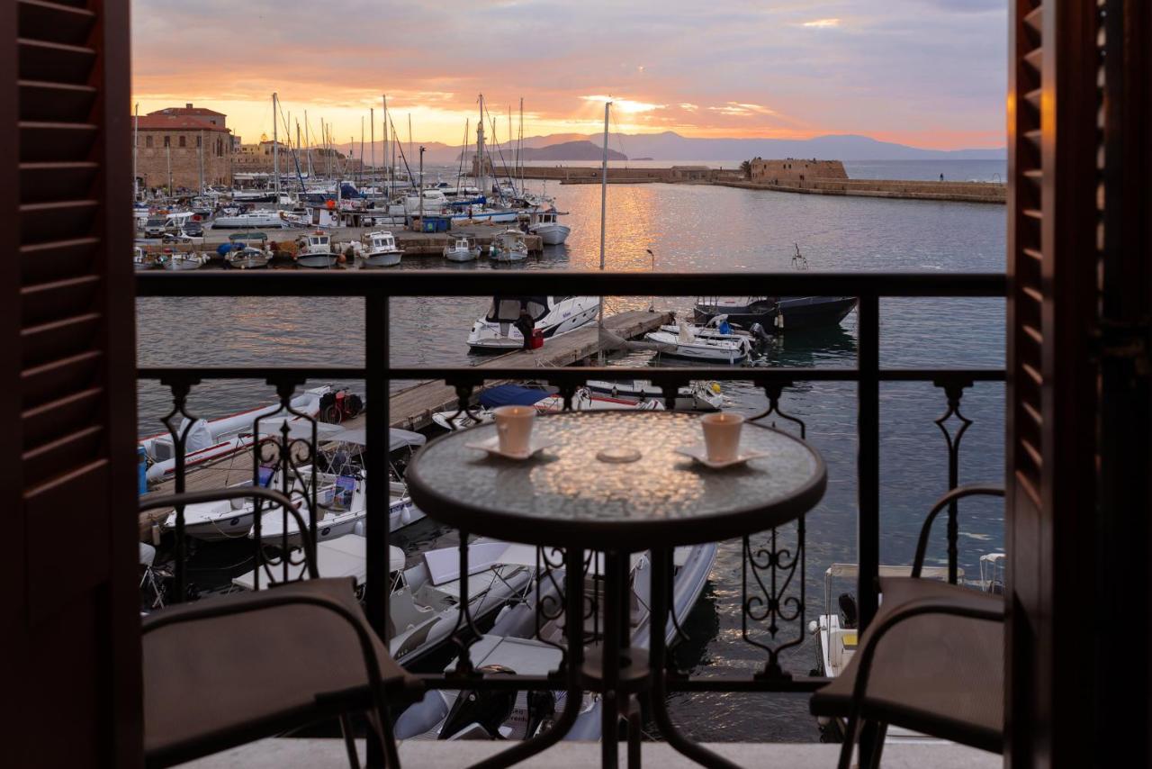 Destino Home Overlooking The Venetian Port Of Chania La Canea Esterno foto