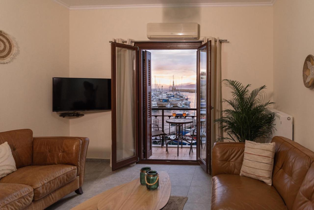 Destino Home Overlooking The Venetian Port Of Chania La Canea Esterno foto