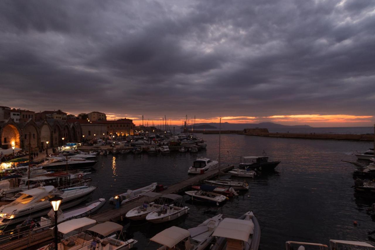 Destino Home Overlooking The Venetian Port Of Chania La Canea Esterno foto